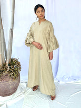 Load image into Gallery viewer, CAMELIA