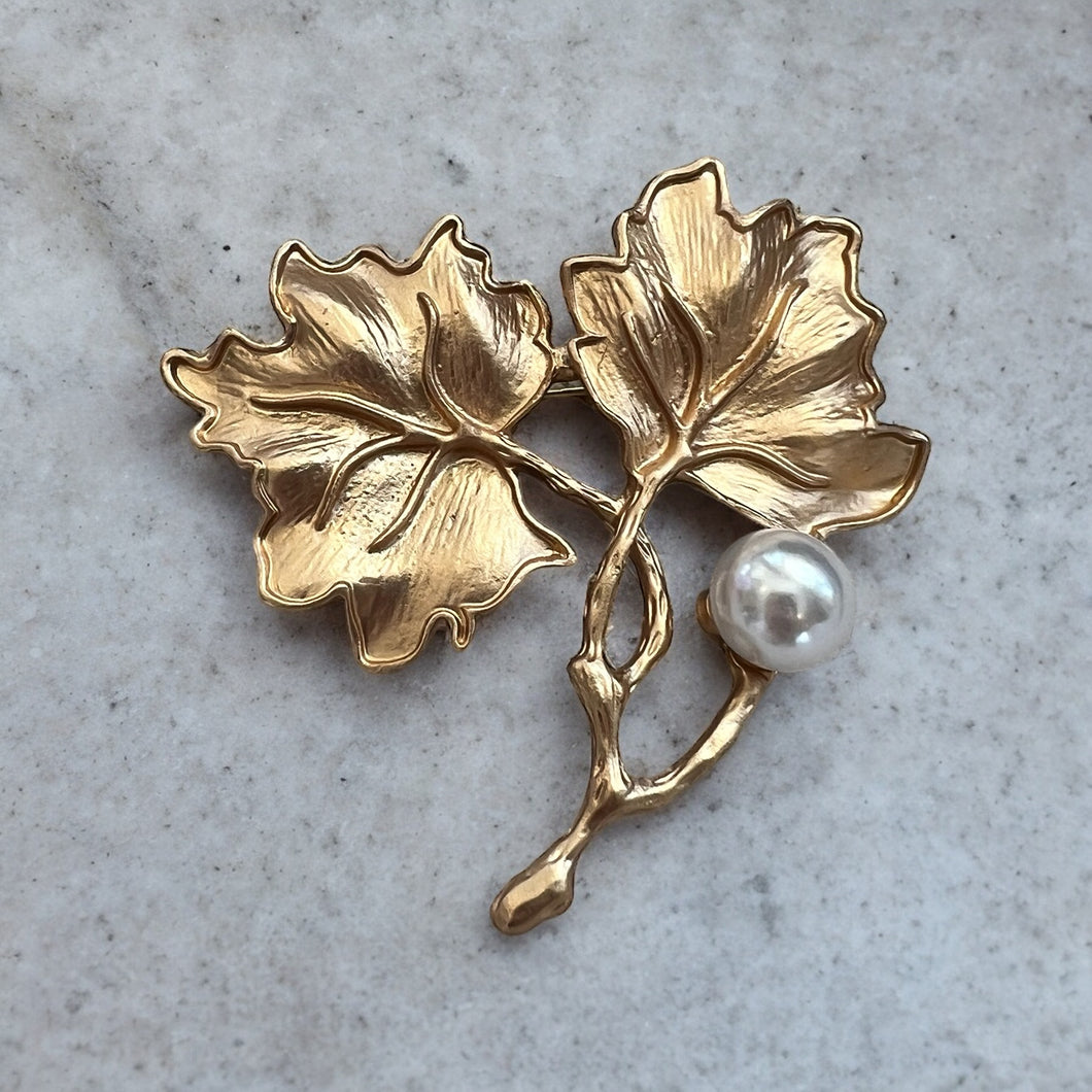 Leaves with faux pearl brooch