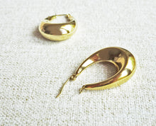 Load image into Gallery viewer, NESSIA earrings