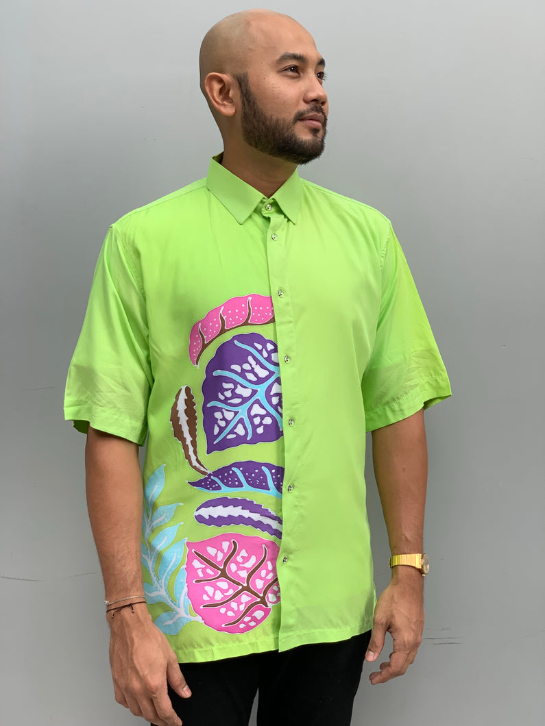 Short-sleeved batik shirt (lime green)