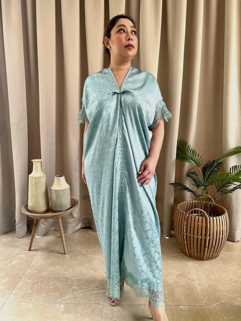 KHAYLA satin kaftan in blue