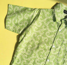 Load image into Gallery viewer, Green and white boys batik shirt