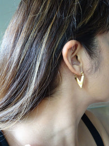 TRIGONO earrings